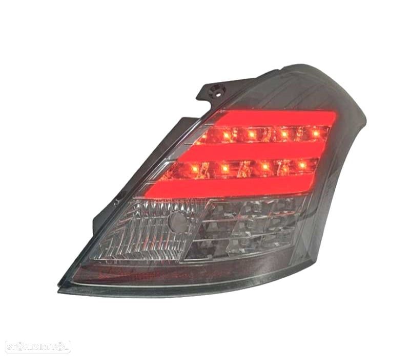 PILOTOS SUZUKI SWIFT 10- BARRA DE LUZ COM FUNDO CROMADO ESCURECIDO - 2