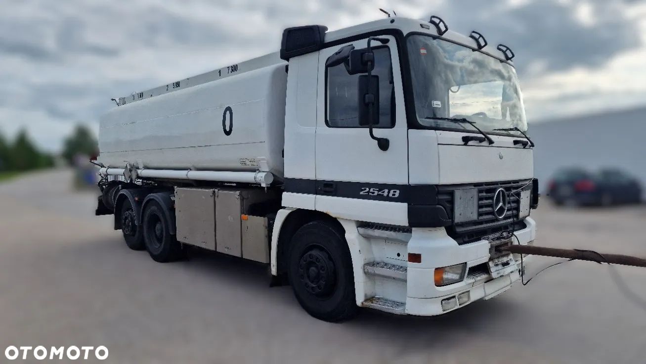 Mercedes-Benz 2540 - 1