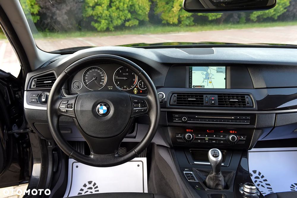 BMW Seria 5 520d - 36