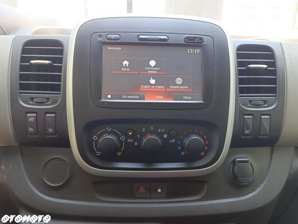 Renault Trafic - 16