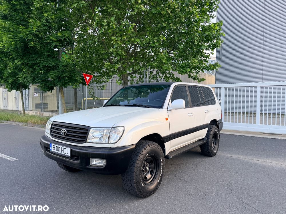 Toyota Land Cruiser - 3