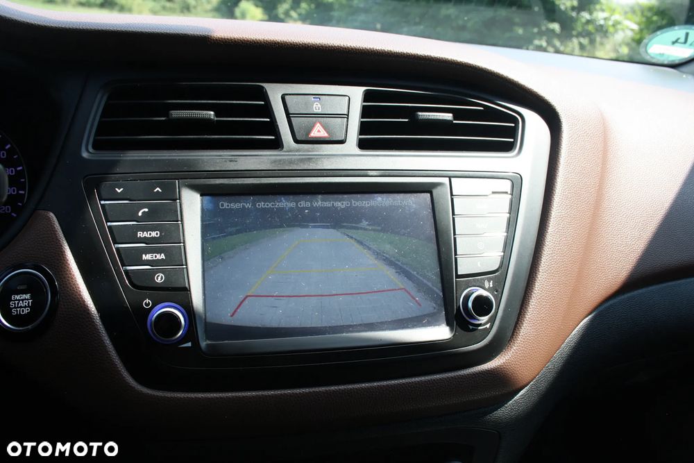 Hyundai i20 1.4 Automatik Style - 11