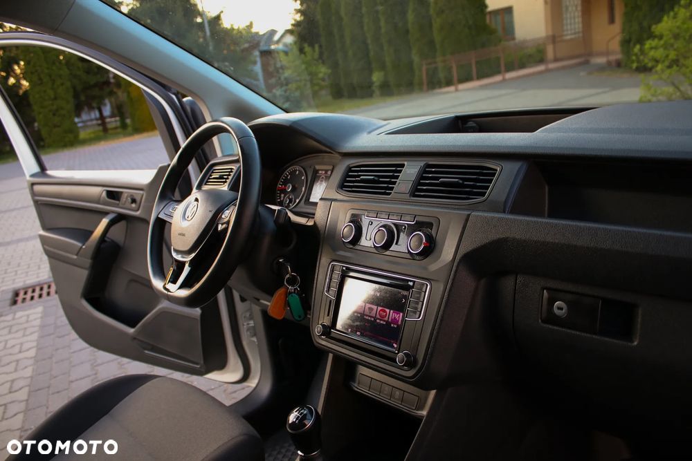 Volkswagen Caddy - 31