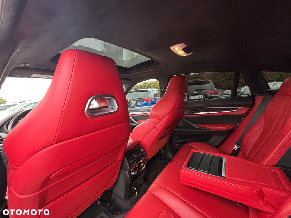 BMW X6M - 15