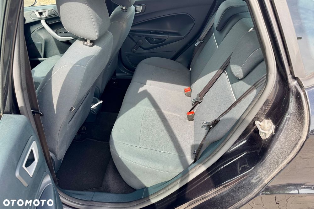 Ford Fiesta - 15