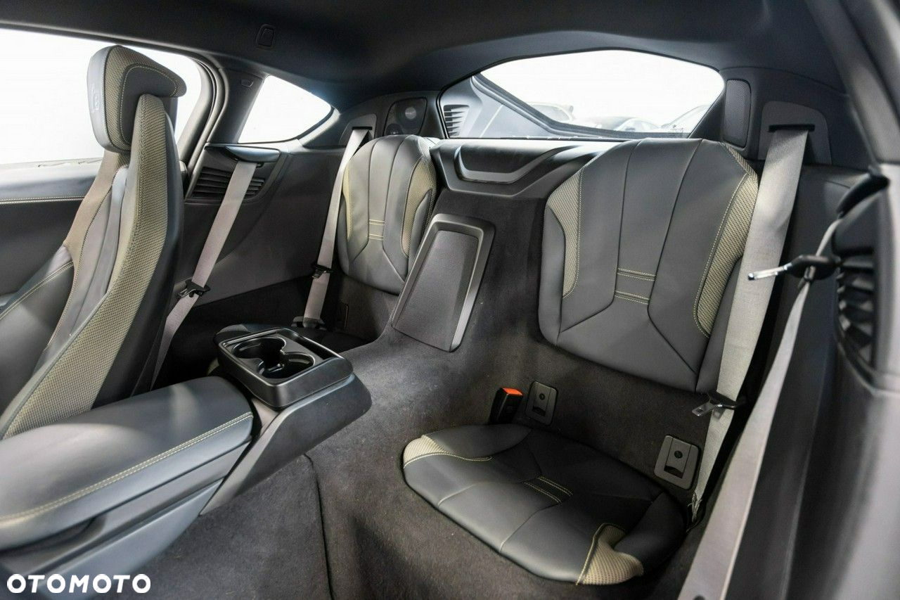 BMW i8 - 25
