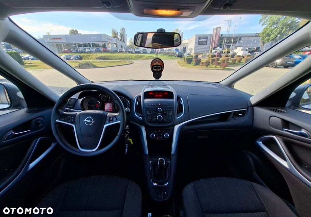 Opel Zafira - 22