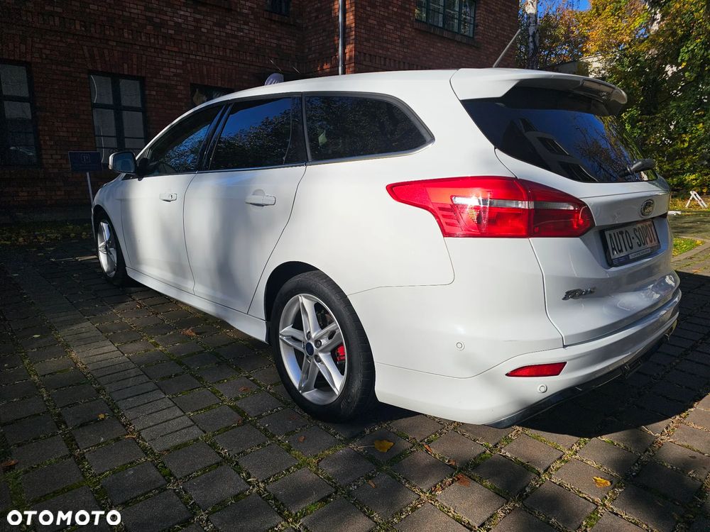 Ford Focus 2.0 TDCi Titanium ASS PowerShift - 4