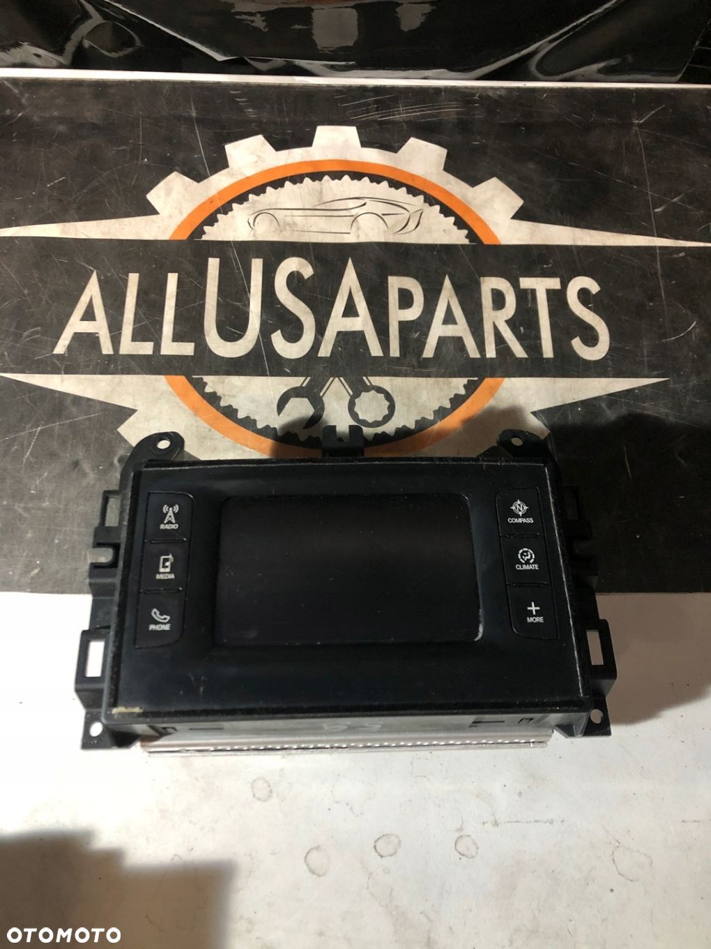 Radioodtwarzacz radio DODGE DURANGO 2014- - 1