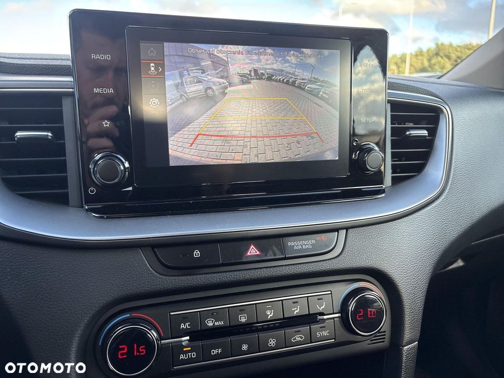 Kia Ceed 1.5 T-GDI M DCT - 23