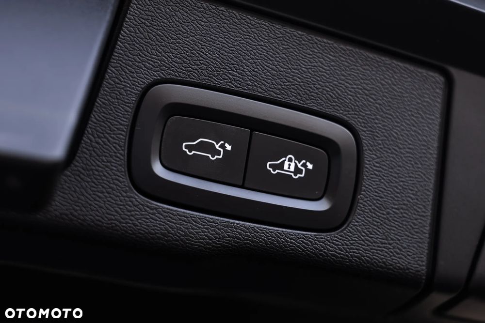Volvo XC 60 B4 D AWD Core - 38