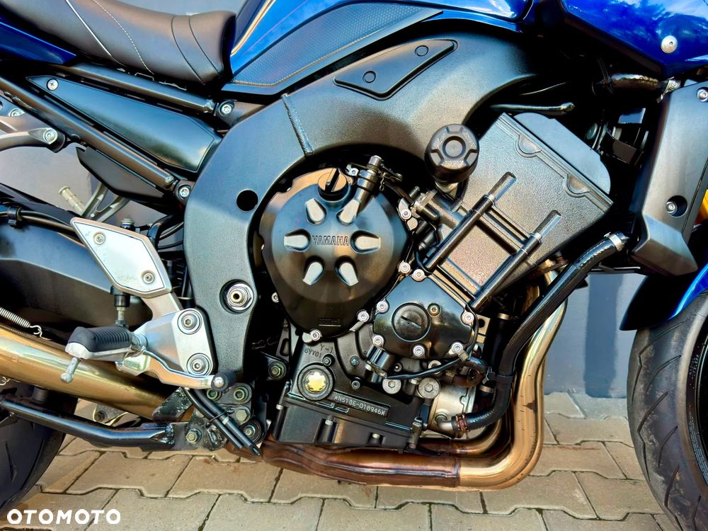 Yamaha FZ - 11