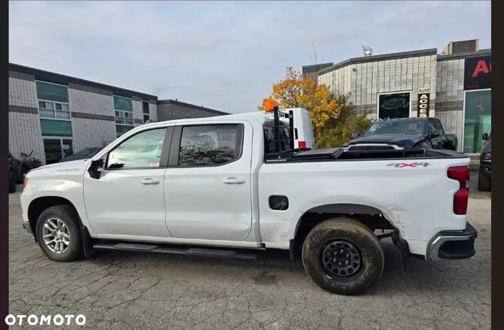 Chevrolet Silverado - 29