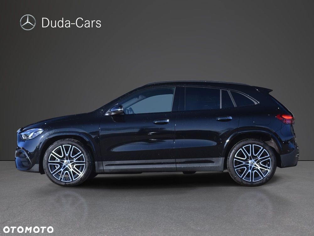 Mercedes-Benz GLA 200 AMG Line - 3