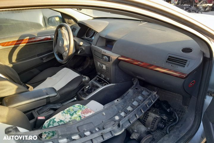 Dezmembrez Opel Astra H [facelift] [2005 - 2015] wagon 1.9 CDTI MT (1 - 6