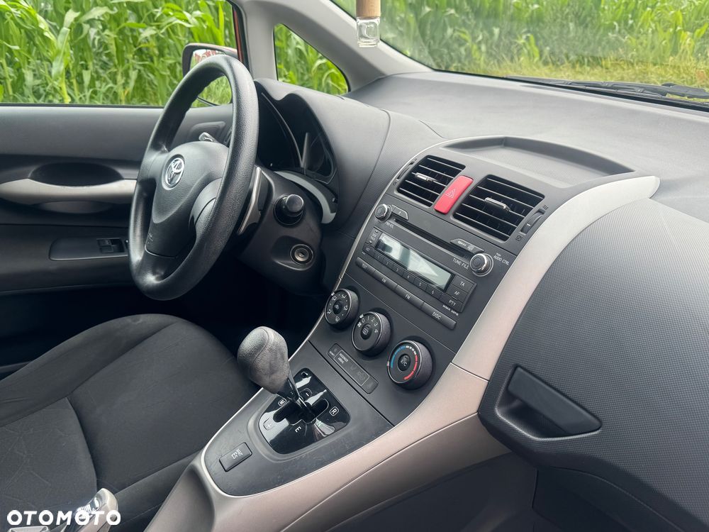 Toyota Auris - 7