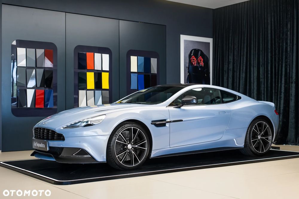 Aston Martin Vanquish - 2
