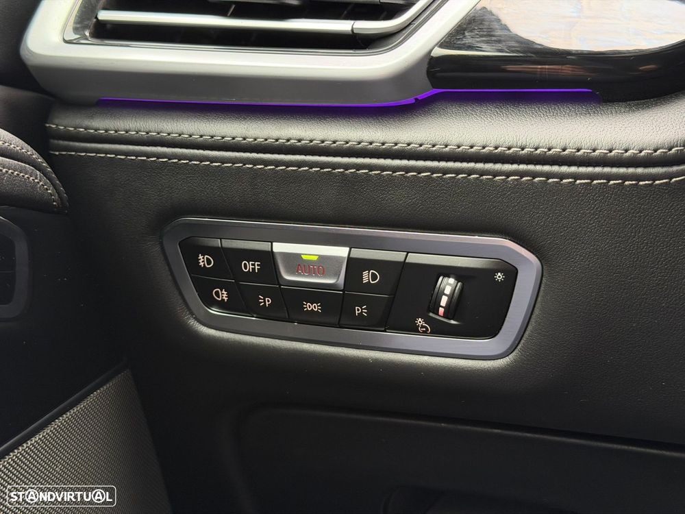 BMW X5 45 e xDrive Pack M - 38