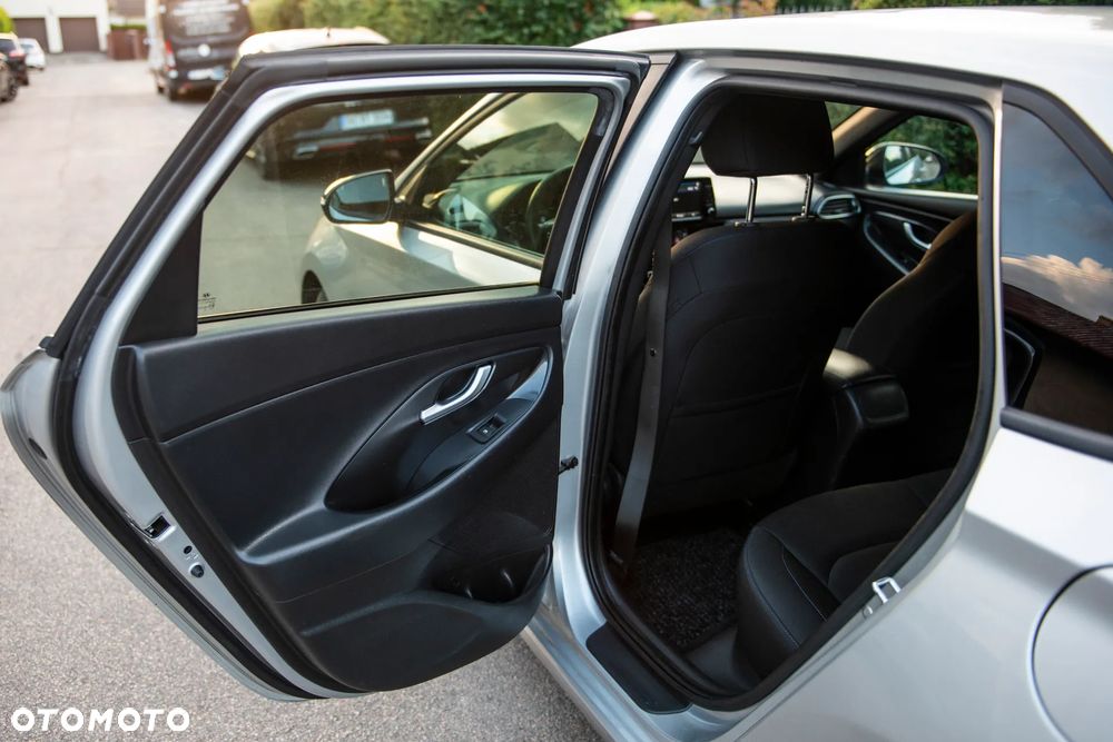 Hyundai i30 1.4 T-GDI YES - 28