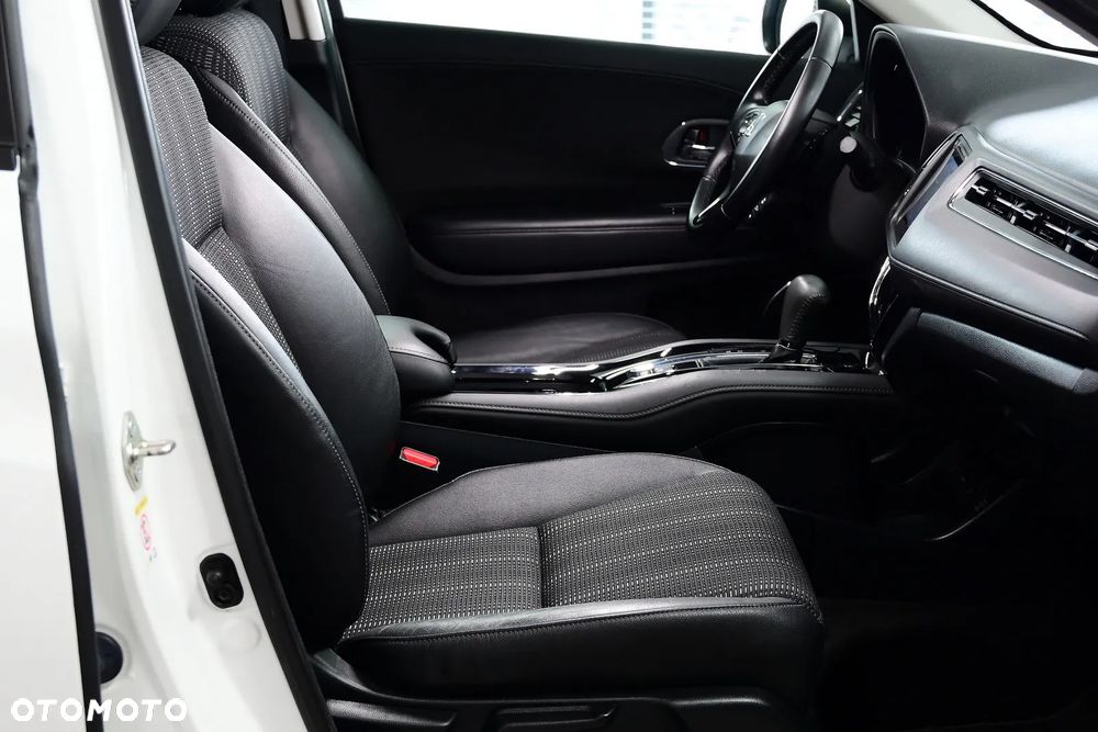 Honda HR-V 1.5 i-VTEC CVT Executive - 22