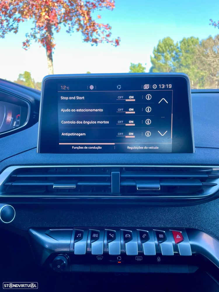 Peugeot 5008 1.5 BlueHDi GT Line J19 EAT8 - 24