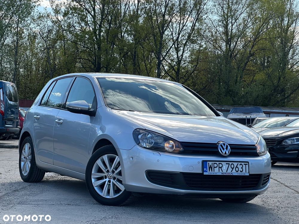 Volkswagen Golf - 1