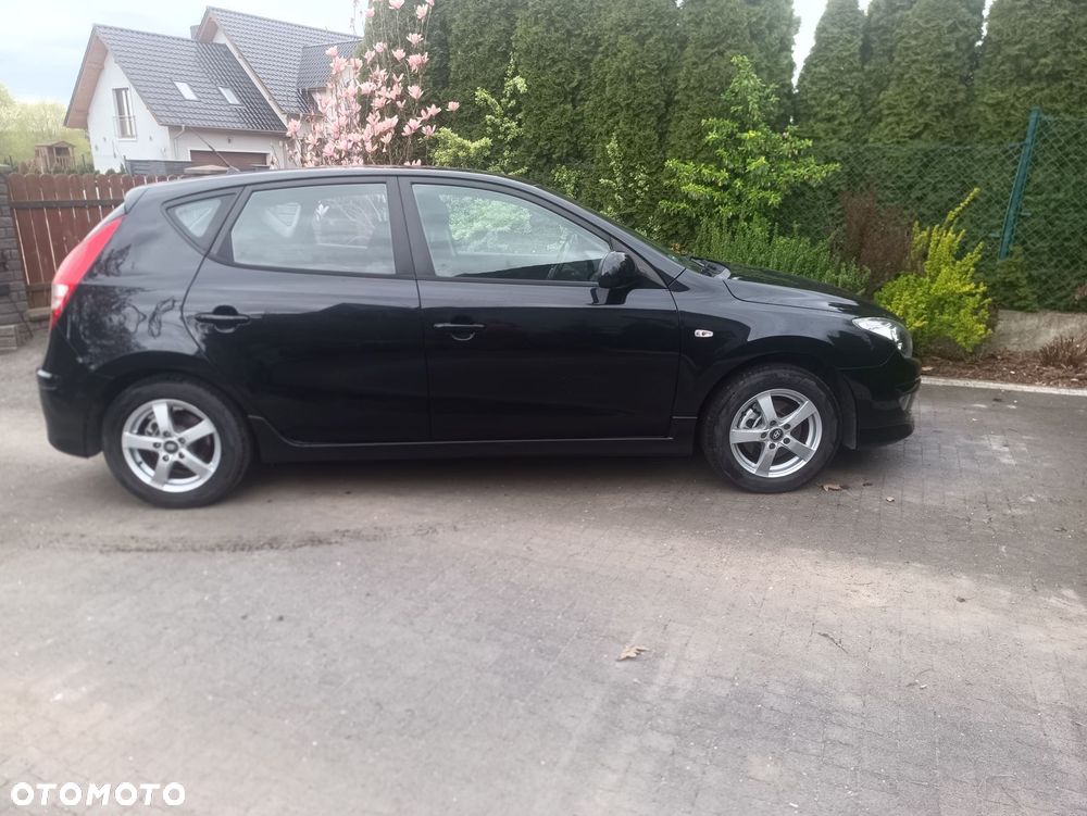 Hyundai i30 1.4 Base + EU5 - 12