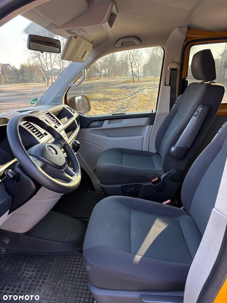 Volkswagen Transporter - 11