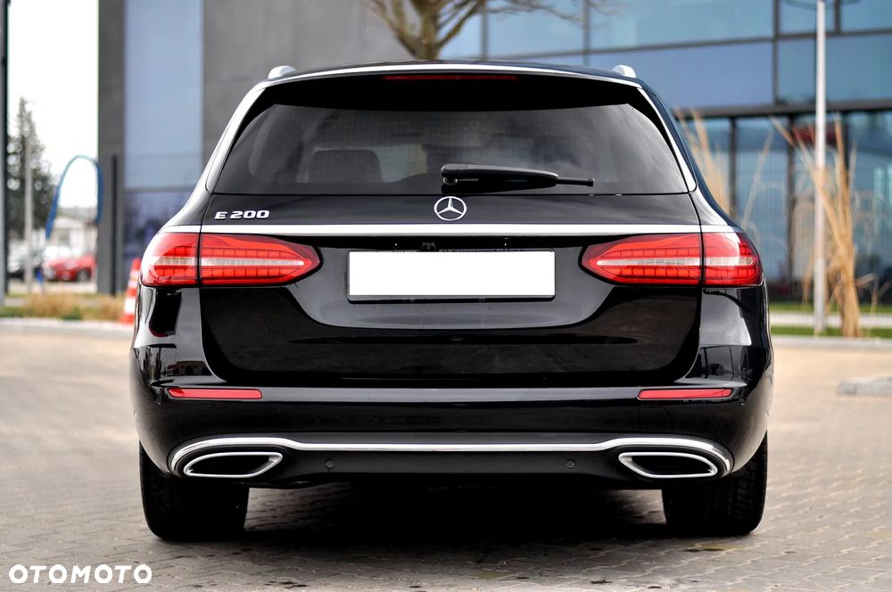 Mercedes-Benz Klasa E 200 9G-TRONIC Avantgarde - 11