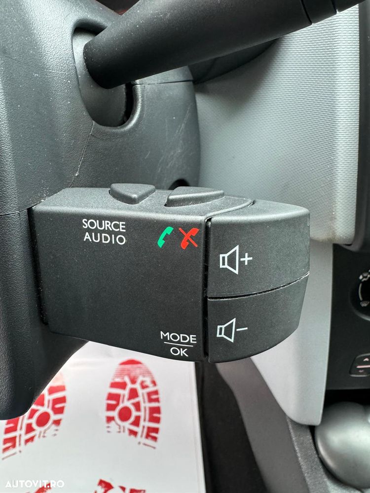 Dacia Sandero 1.2 16V 75 Ambiance - 17