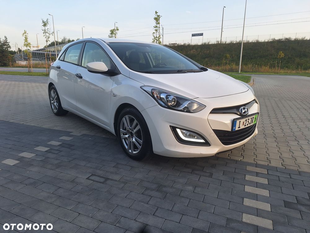Hyundai i30 1.4 Trend - 8