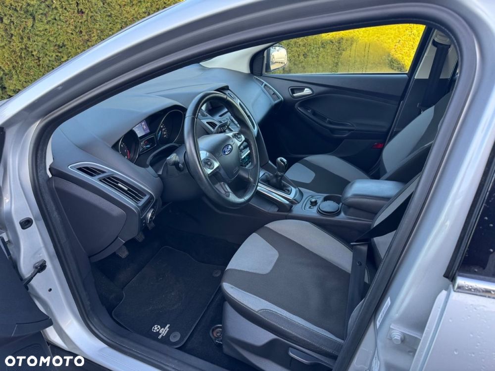 Ford Focus - 10