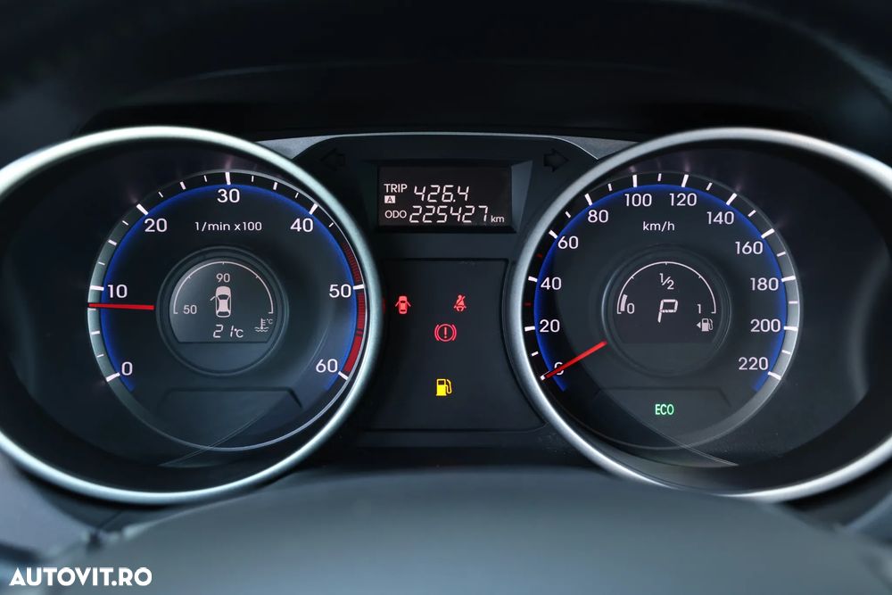 Hyundai ix35 2.0 CRDI 4WD Automatik Trend - 30
