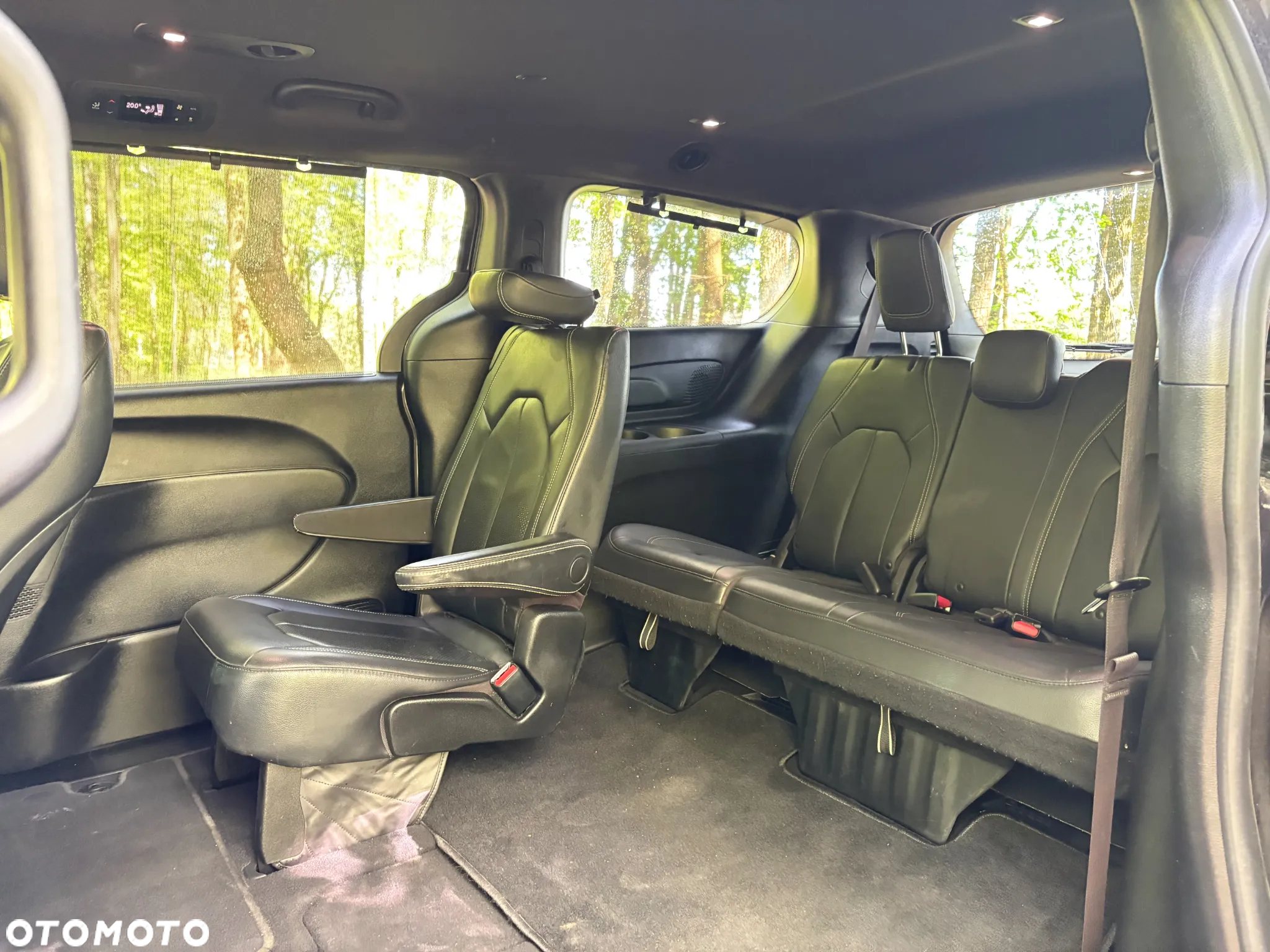 Chrysler Pacifica - 17