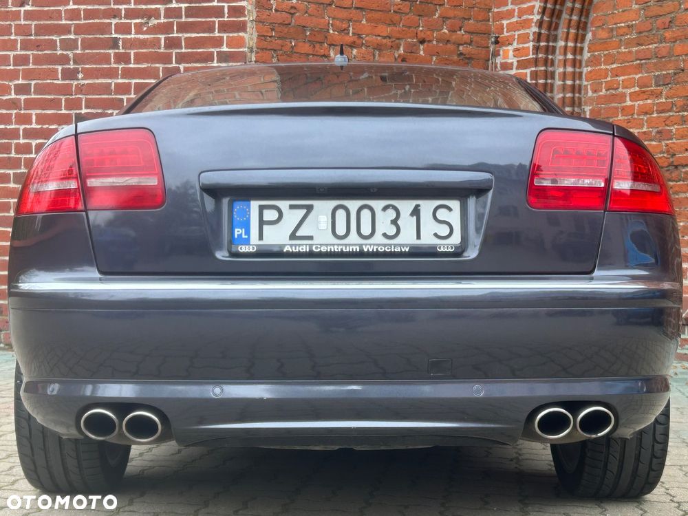 Audi A8 - 7