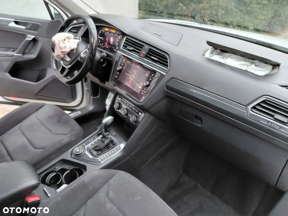 Volkswagen Tiguan - 19