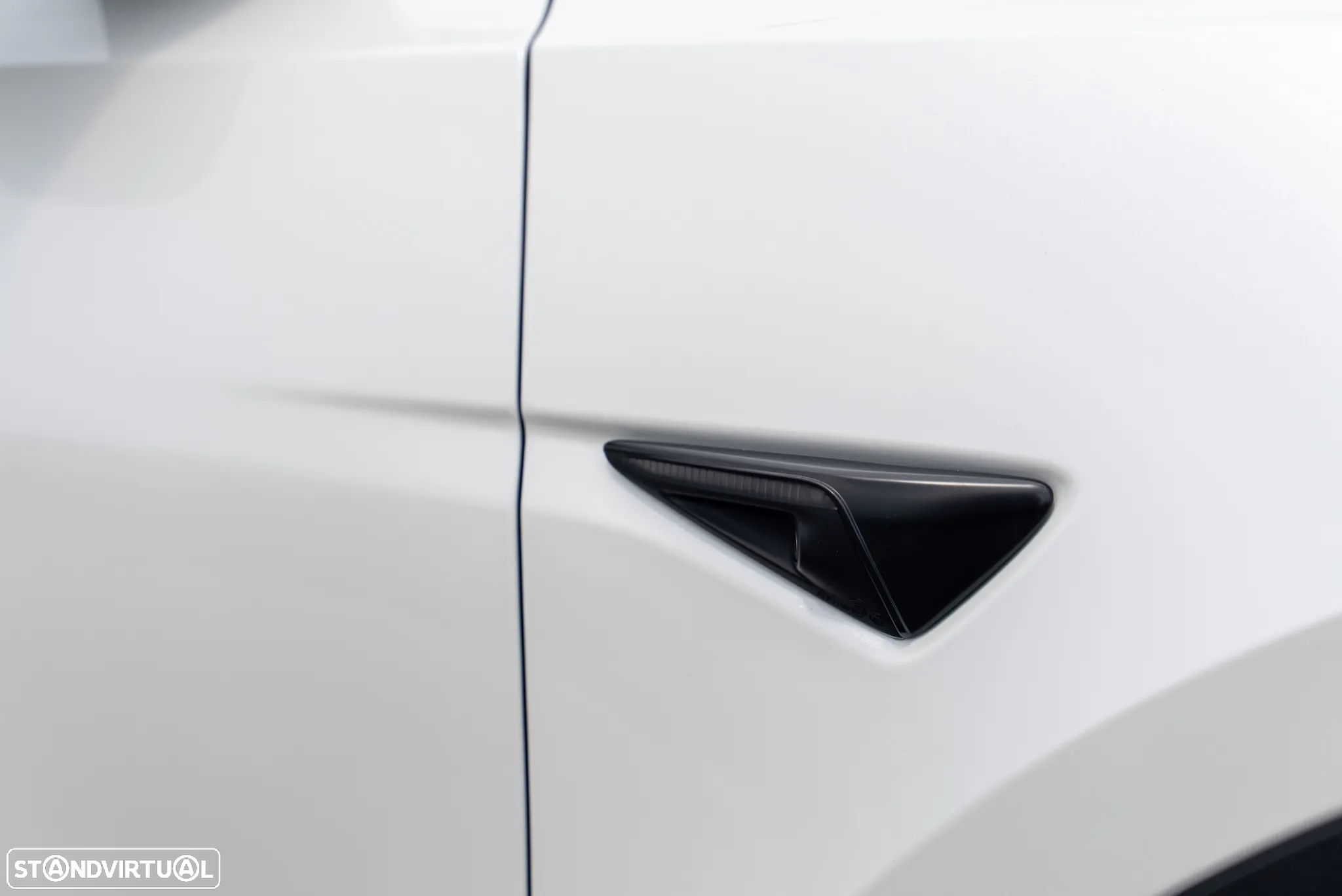 Tesla Model Y Performance Tração Integral - 20