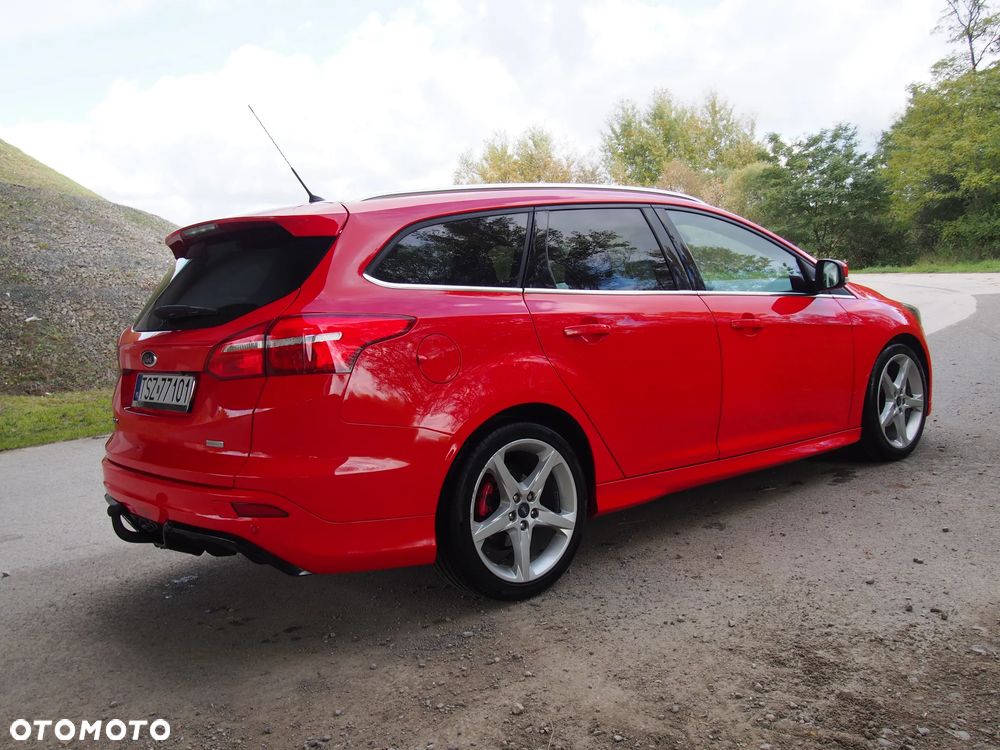 Ford Focus 1.0 EcoBoost ST-Line Red ASS - 14