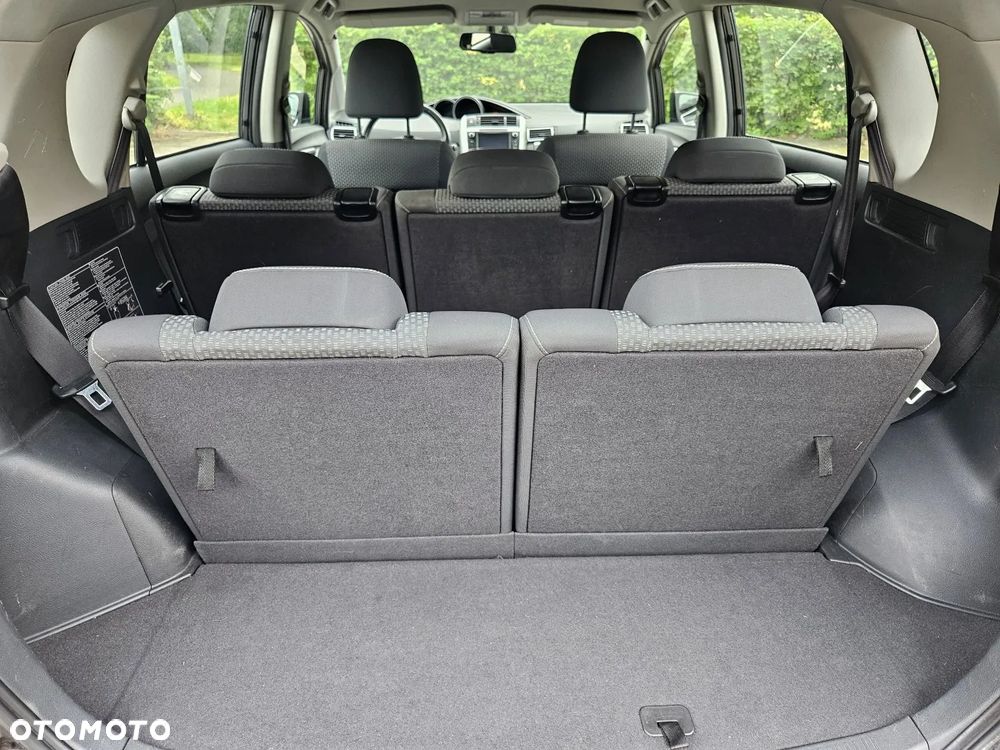 Toyota Verso 1.8 Premium 7os - 16