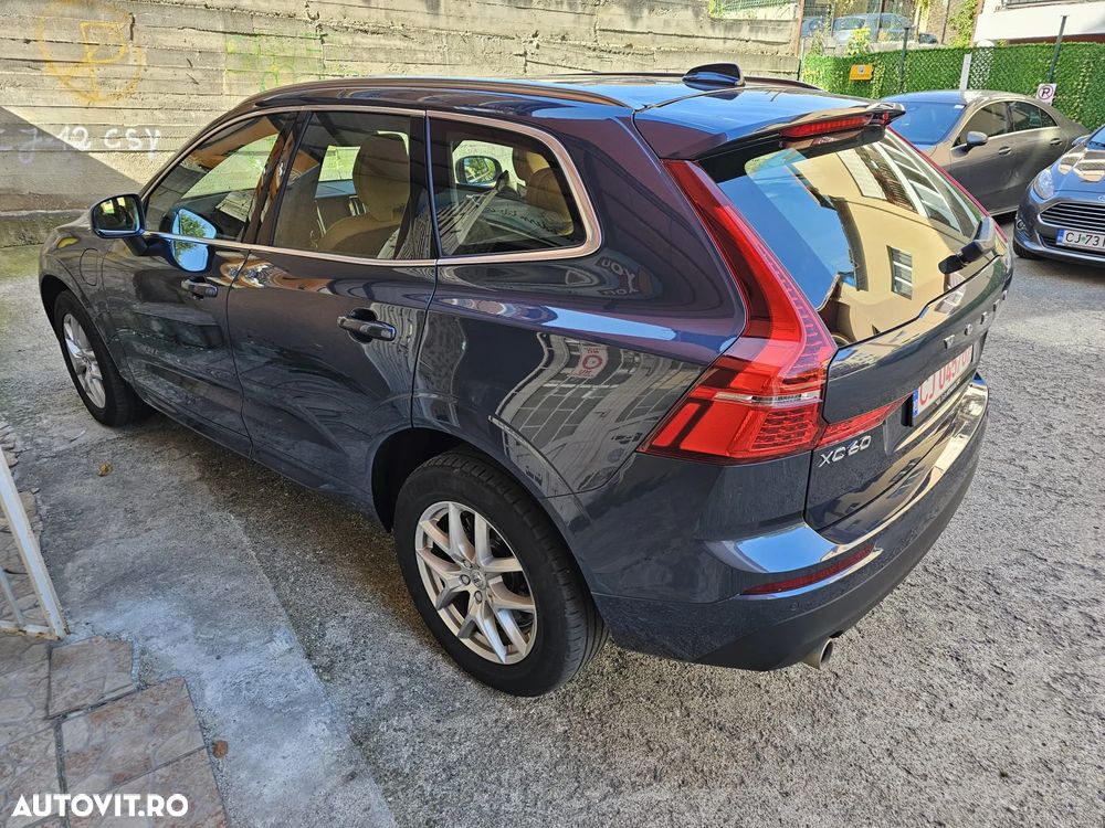 Volvo XC 60 T8 Twin Engine AWD Momentum Pro - 19