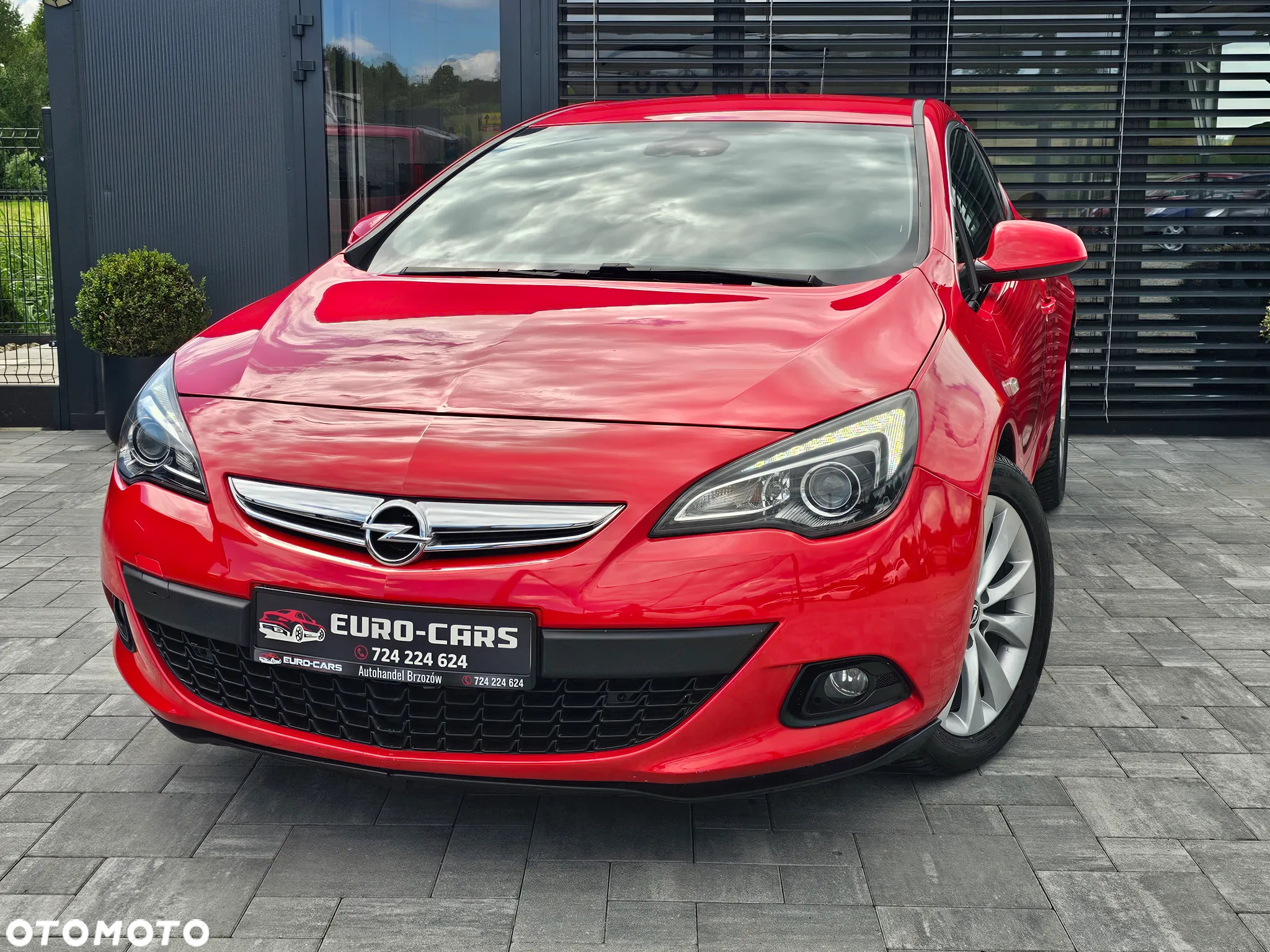 Opel Astra IV GTC 1.6 T Active - 12