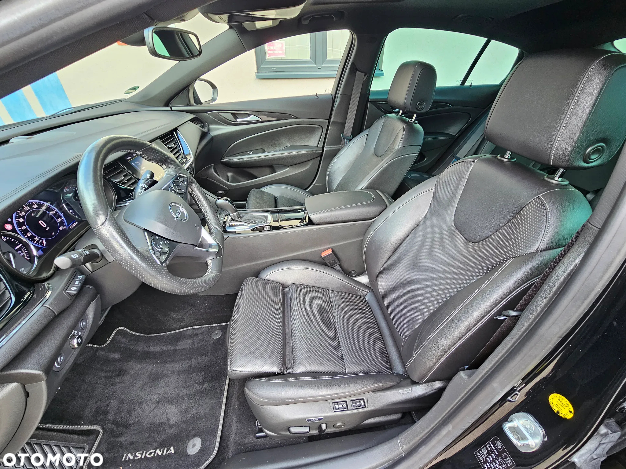Opel Insignia CT 1.6 T Exclusive S&S - 25