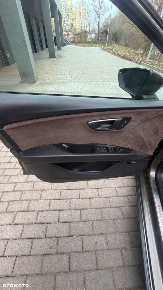 Seat Leon 2.0 TDI DPF Start&Stop DSG XCELLENCE - 18