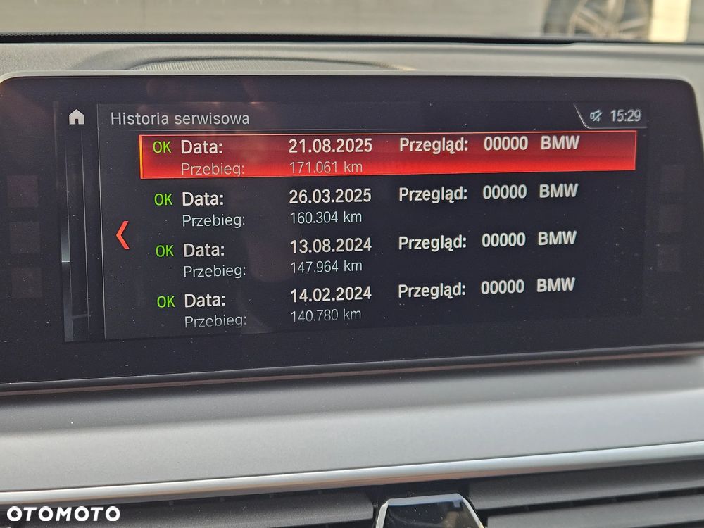 BMW Seria 5 520d xDrive - 25
