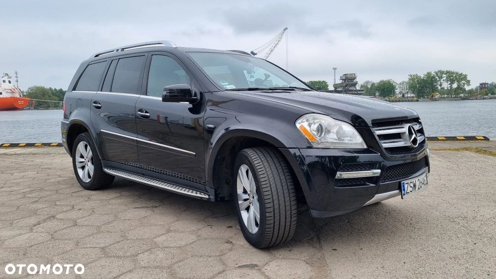 Mercedes-Benz GL 350 BlueTEC 4Matic 7G-TRONIC - 2