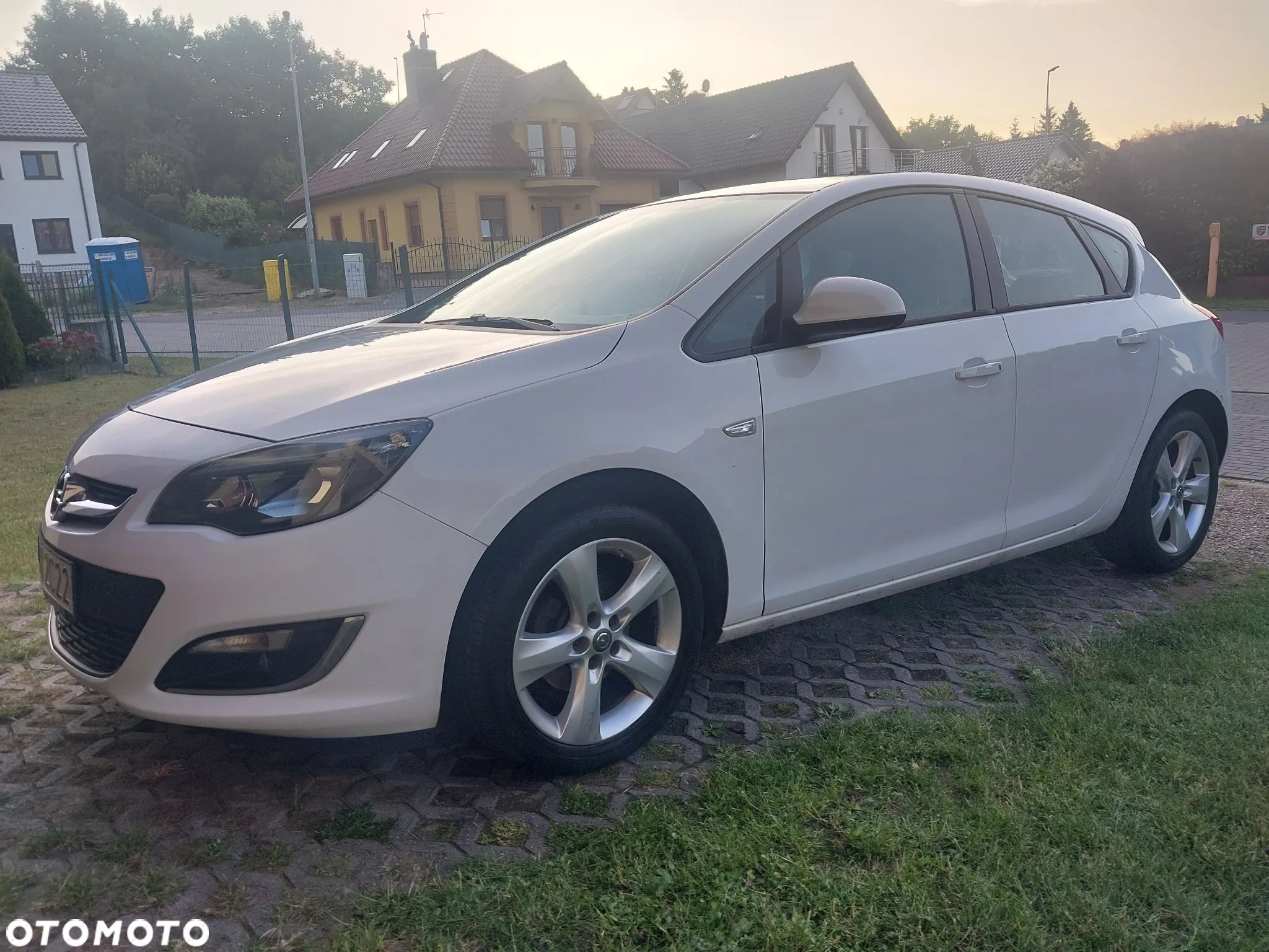 Opel Astra IV 1.4 Active - 1