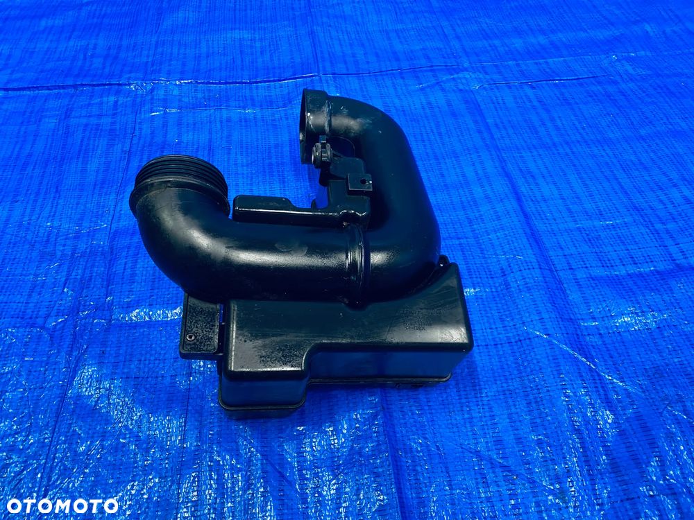 REZONATOR WLOT OBUDOWA POWIETRZA  HYUNDAI I40 1.7 CRDI D4FD 2011- ; 28220-3Z300 282203Z300  28190-3Z300 281903Z300 ORYGINAŁ - 2