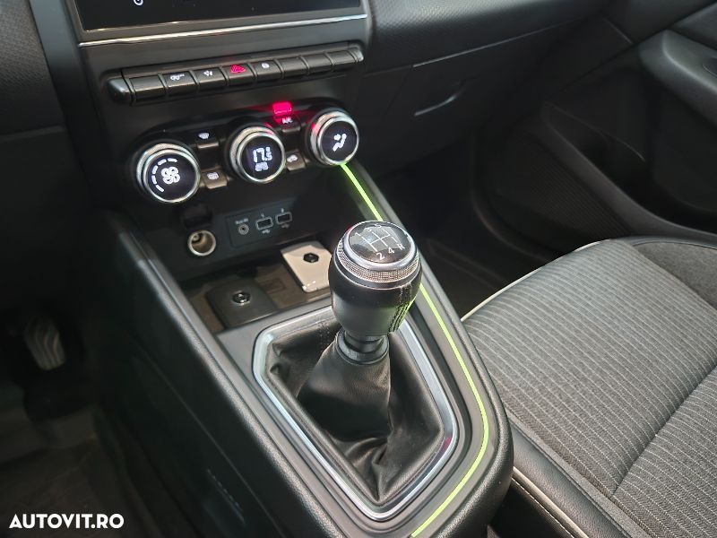Renault Clio V TCe Intens - 17