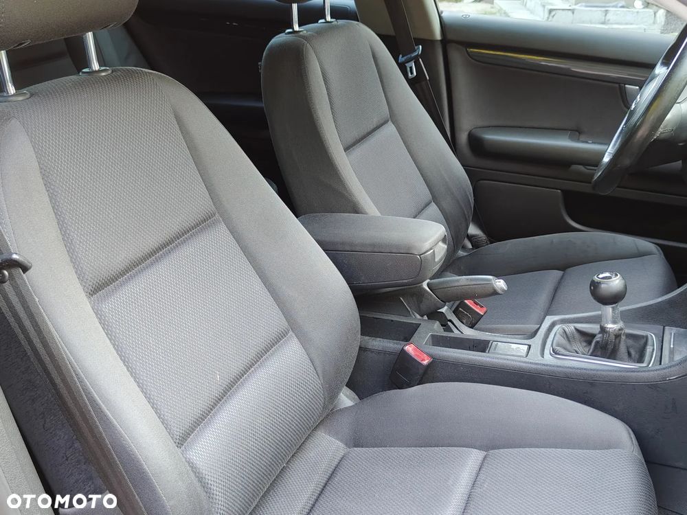 Audi A4 Avant 2 - 10