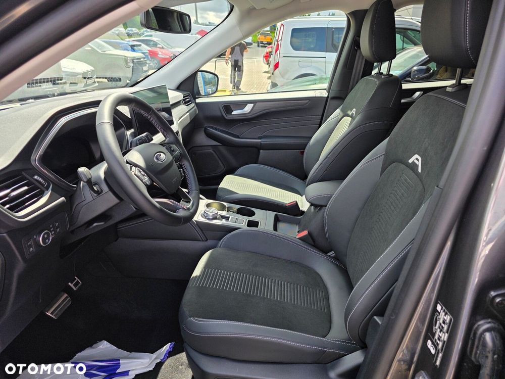 Ford Kuga - 16